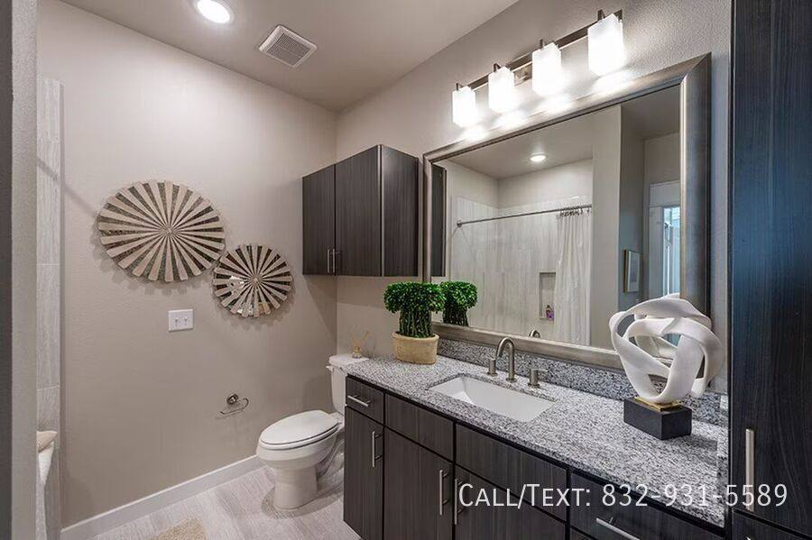 Apartment for rent at 17169 Spencer Rd #SNPS2, Houston, TX 77084
