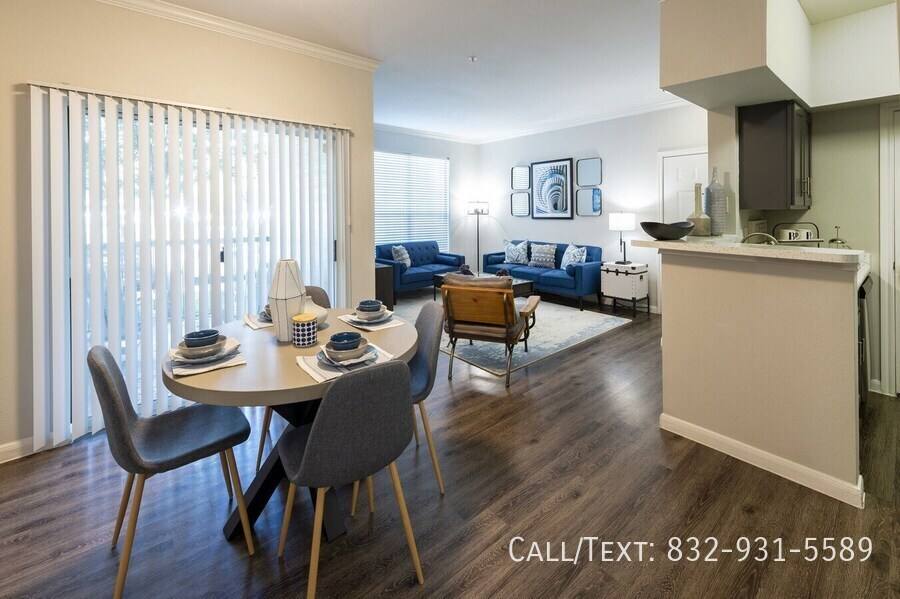 Apartment for rent at 9835 Windmill Lakes Blvd, Houston, TX 77075