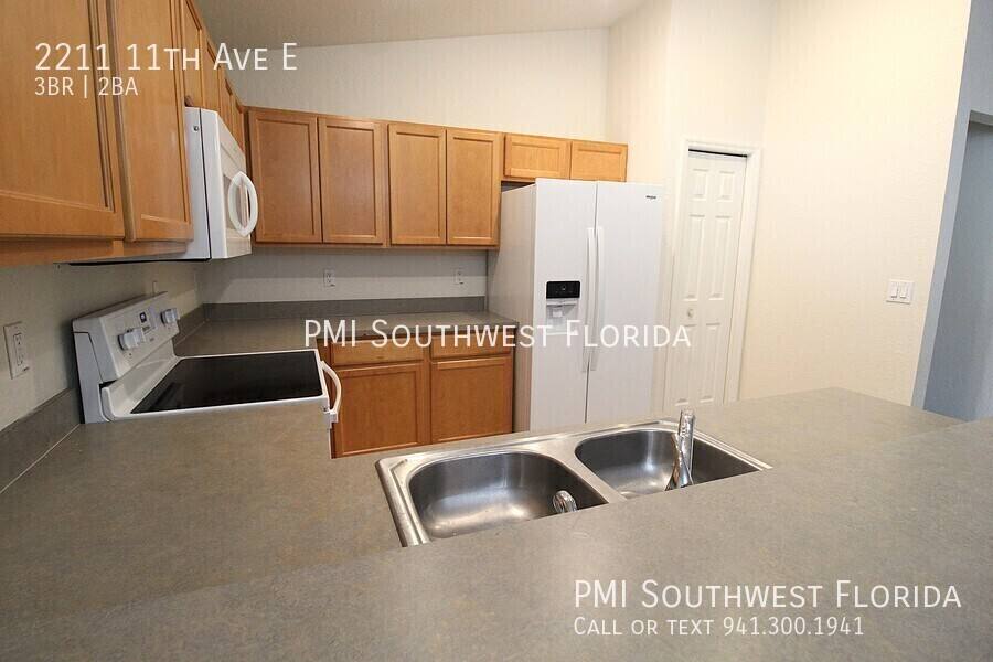 House for rent at 2211 11th Ave E, Palmetto, FL 34221