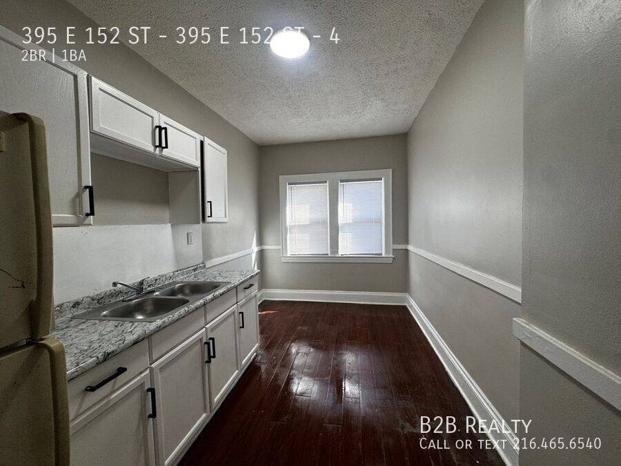 Apartment for rent at 395 E 152 St #4, Cleveland, OH 44110