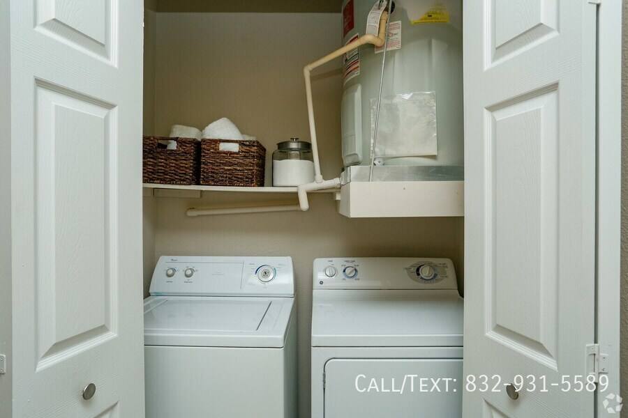 Apartment for rent at 10110 Charterwood Dr #PLVP1, Houston, TX 77070