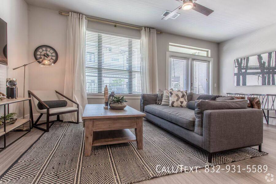 Apartment for rent at 10110 Charterwood Dr #PLVP1, Houston, TX 77070