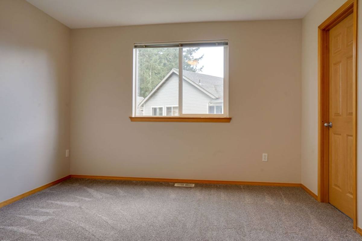 House for rent at 28115 153rd Ave SE, Kent, WA 98042