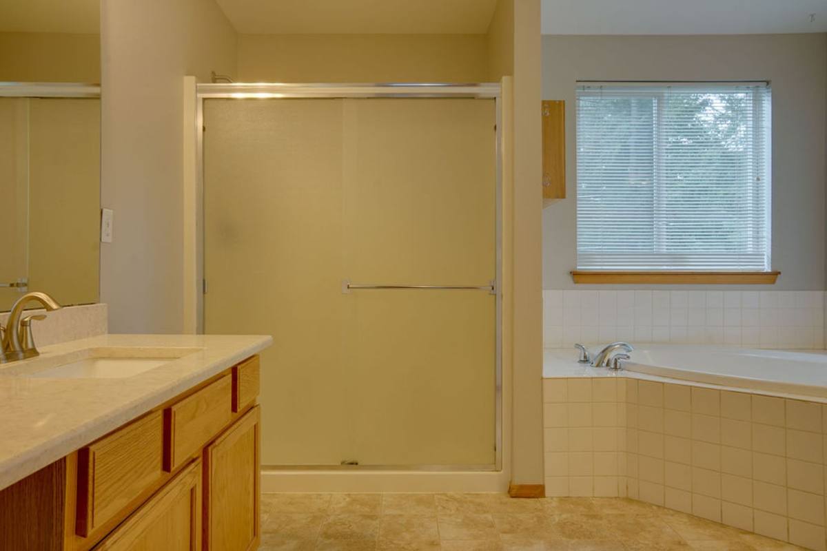 House for rent at 28115 153rd Ave SE, Kent, WA 98042