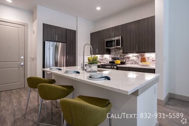 Apartment for rent at 1297 Givens St #BSS1, Houston, TX 77007