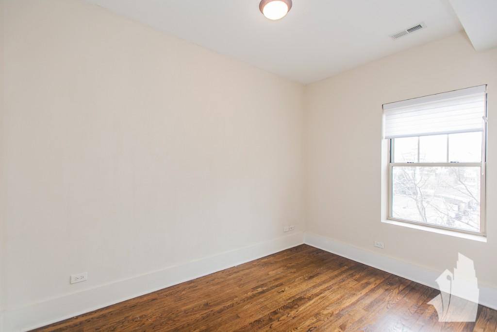 Apartment for rent at 3453 N Wolcott #3, Chicago, IL 60657