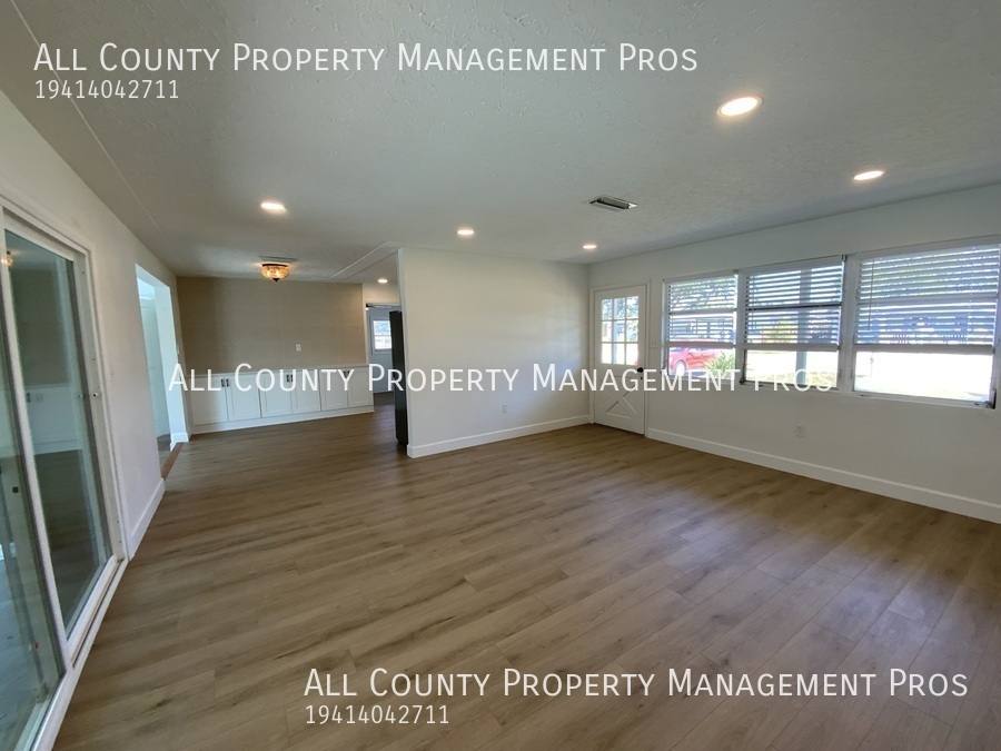 House for rent at 2246 Mill Terrace, Sarasota, FL 34231