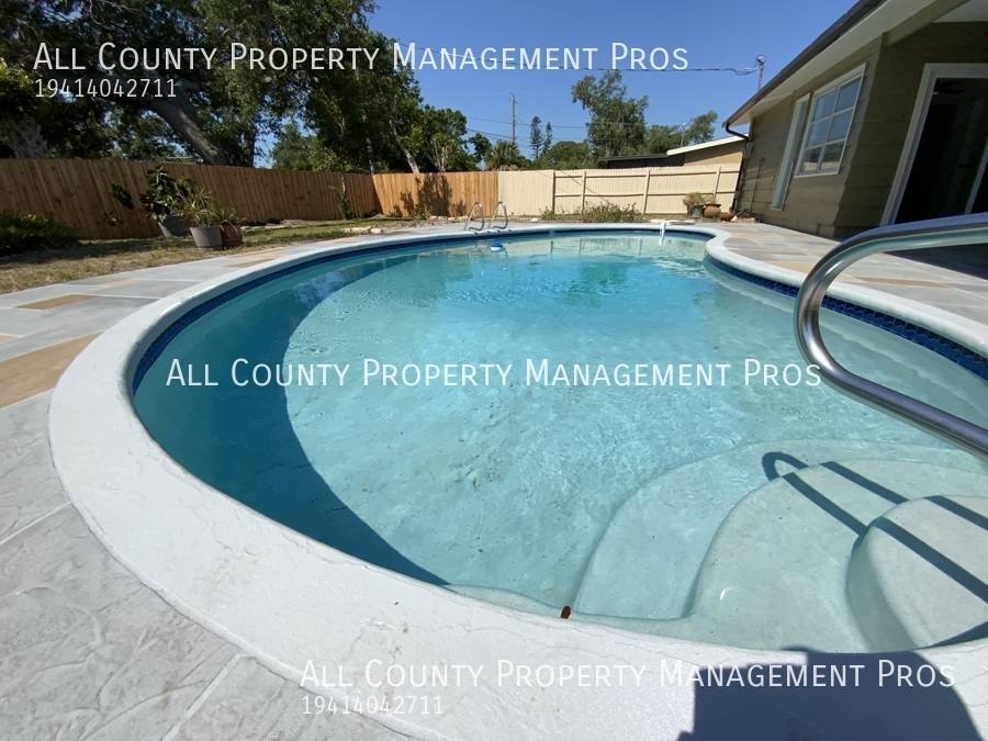 House for rent at 2246 Mill Terrace, Sarasota, FL 34231