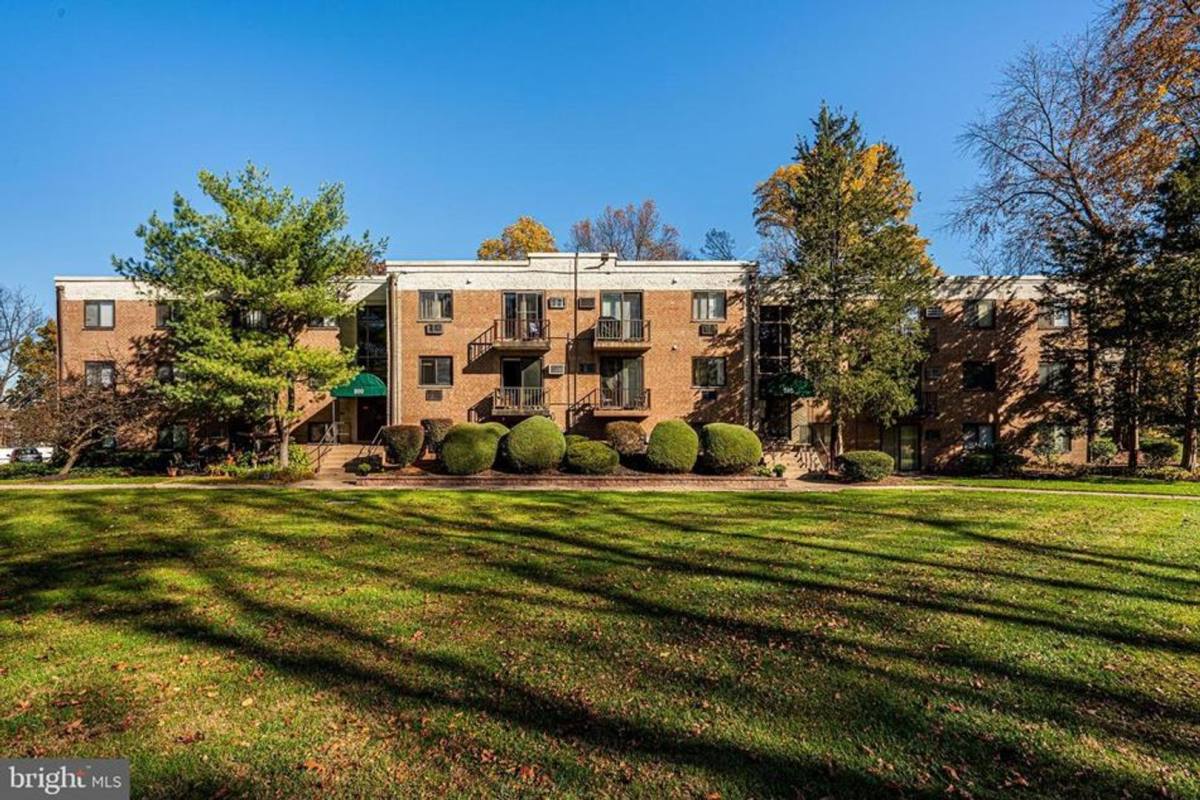Condo for rent at 1575 W St Rd, Warminster, PA 18974