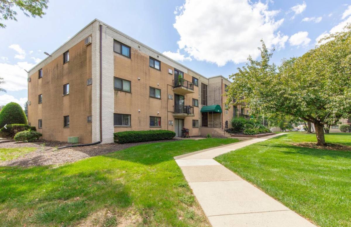 Condo for rent at 1575 W St Rd, Warminster, PA 18974
