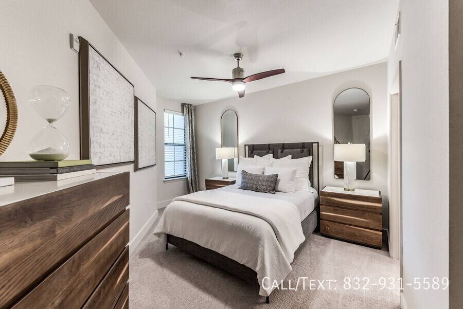 Apartment for rent at 552 Gillette St #SS2, Houston, TX 77019