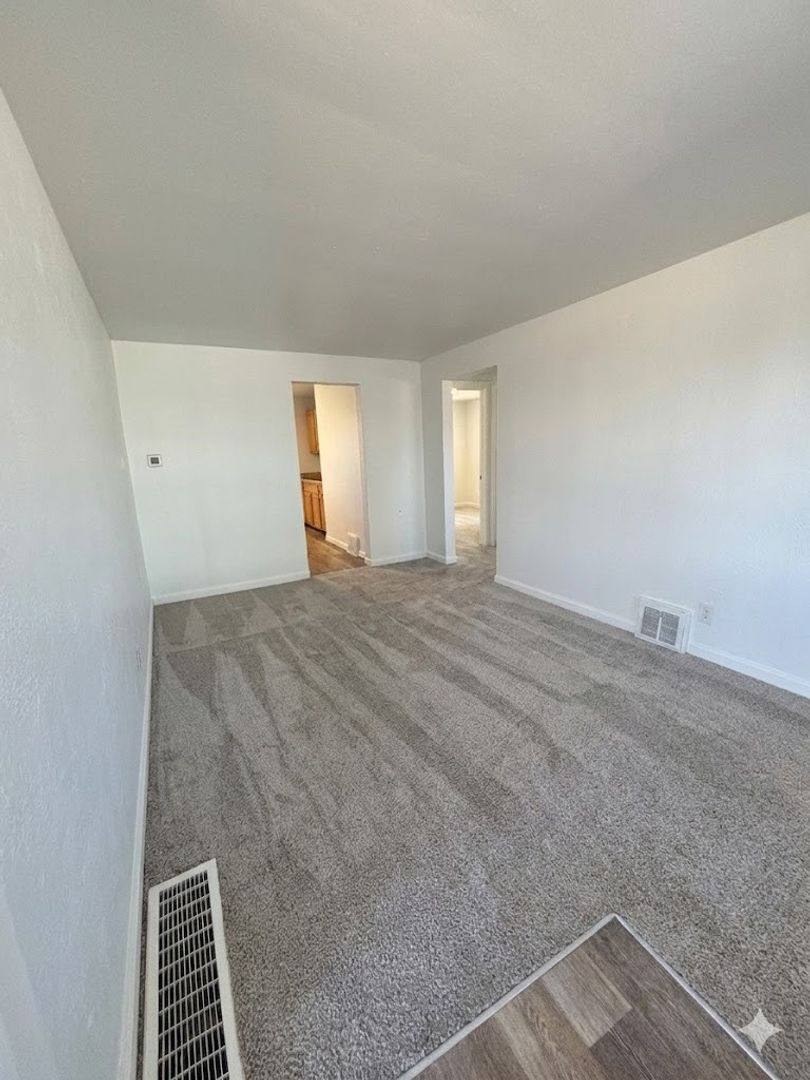 Apartment for rent at 1159-1181 Akron St, Aurora, CO 80010