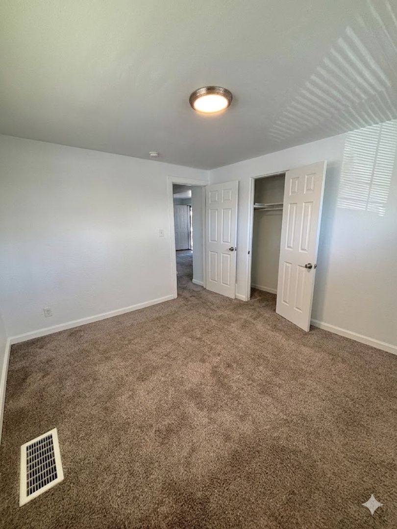 Apartment for rent at 1159-1181 Akron St, Aurora, CO 80010