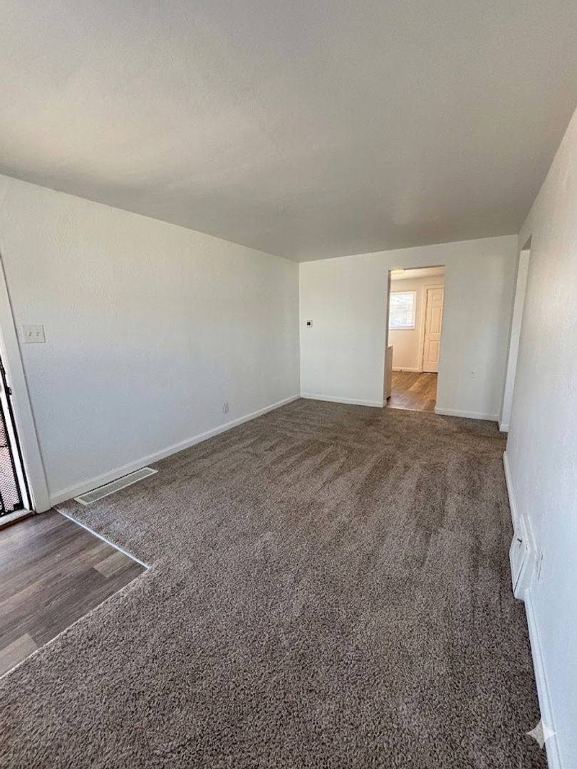 Apartment for rent at 1159-1181 Akron St, Aurora, CO 80010