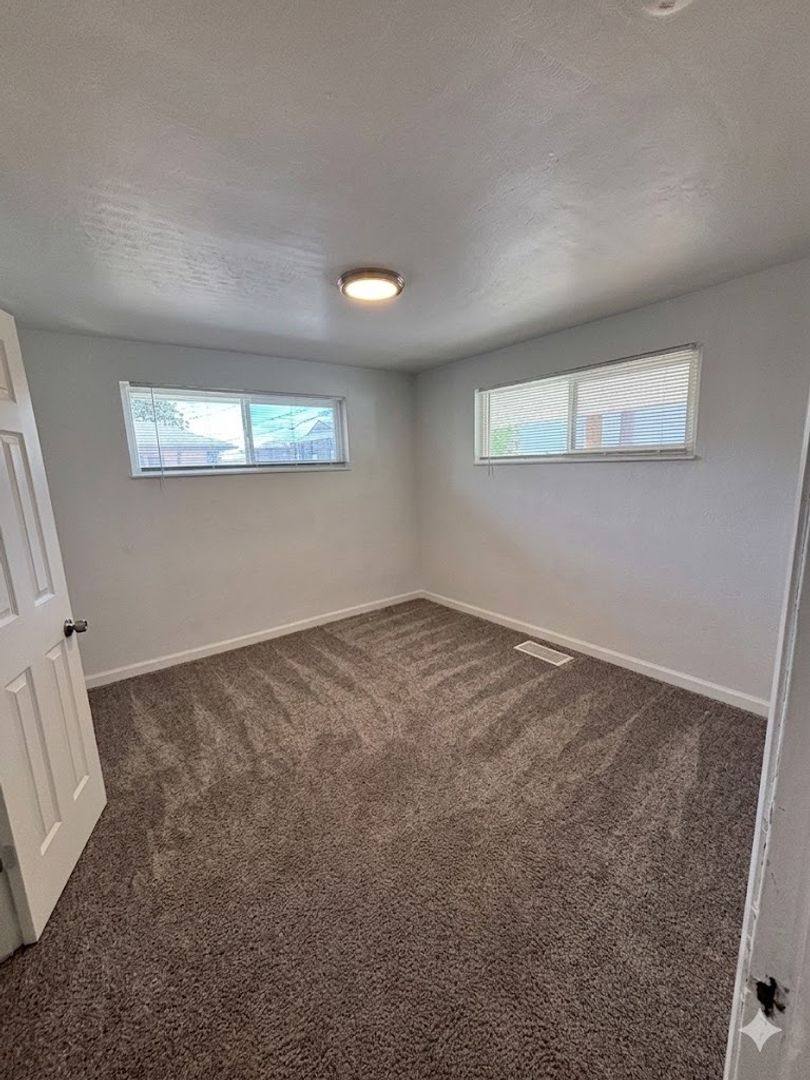 Apartment for rent at 1159-1181 Akron St, Aurora, CO 80010