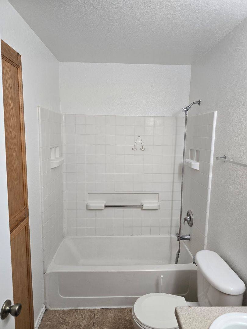 Apartment for rent at 4730 E Craig Rd, Las Vegas, NV 89115
