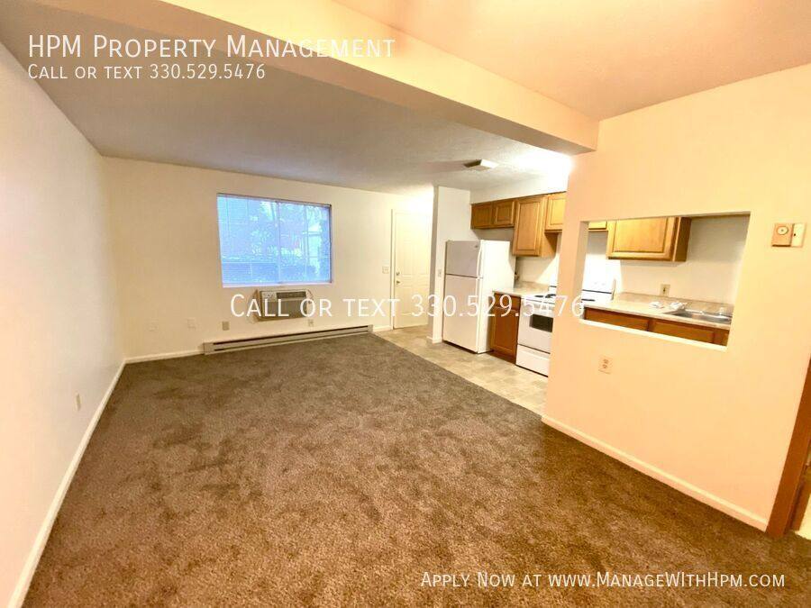 Apartment for rent at 1807 Ferndale Rd NW #8, Canton, OH 44709