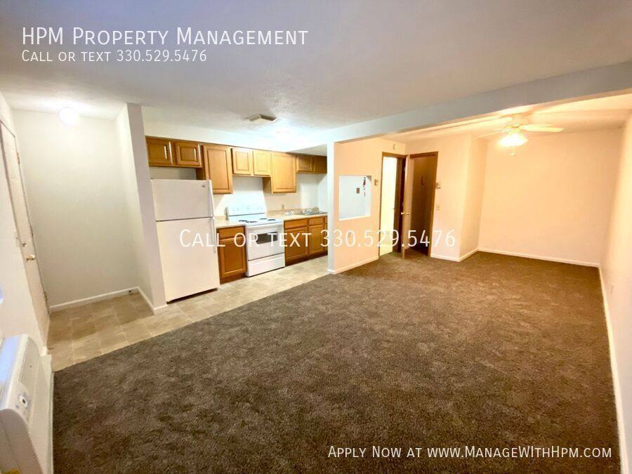 Apartment for rent at 1807 Ferndale Rd NW #8, Canton, OH 44709