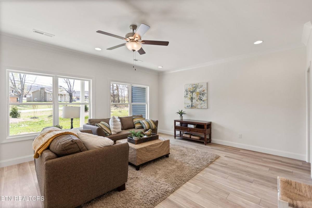 Condo for rent at 1402 Summer Meadow Dr, Powell, TN 37849