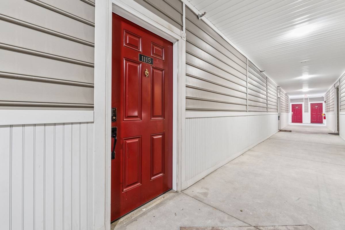 Condo for rent at 2700 Pine Tree Rd NE, Atlanta, GA 30324