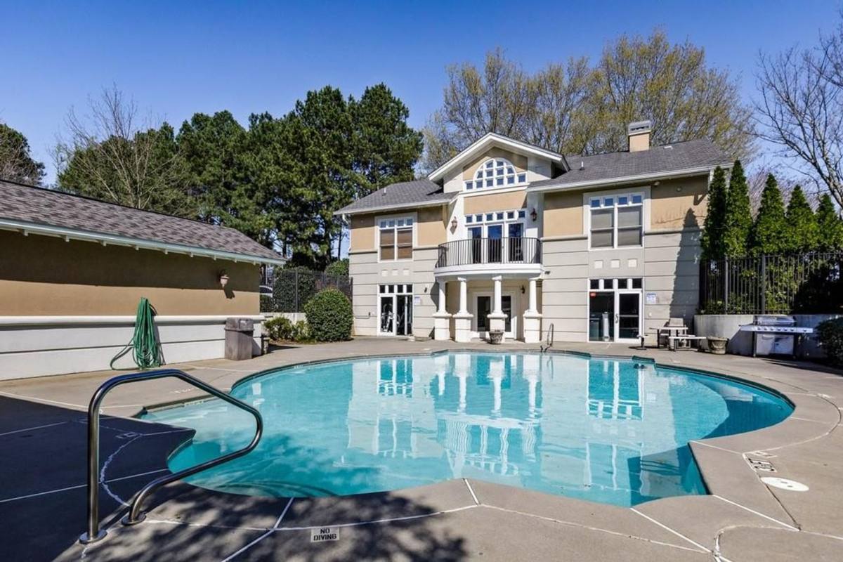 Condo for rent at 2700 Pine Tree Rd NE, Atlanta, GA 30324