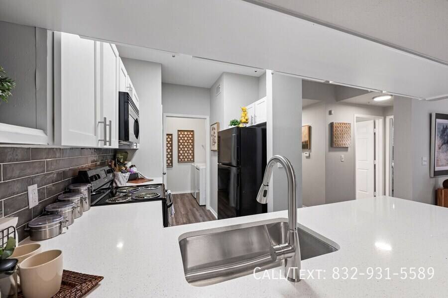 Apartment for rent at 8048 Northcourt Rd, Houston, TX 77040