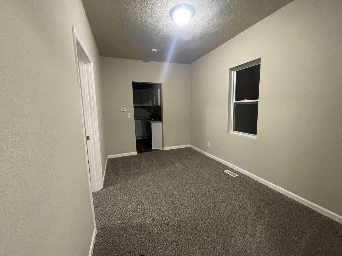 House for rent at 726 E 8th St N, Newton, IA 50208