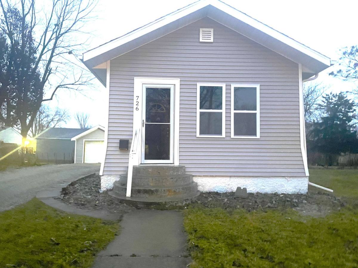 House for rent at 726 E 8th St N, Newton, IA 50208