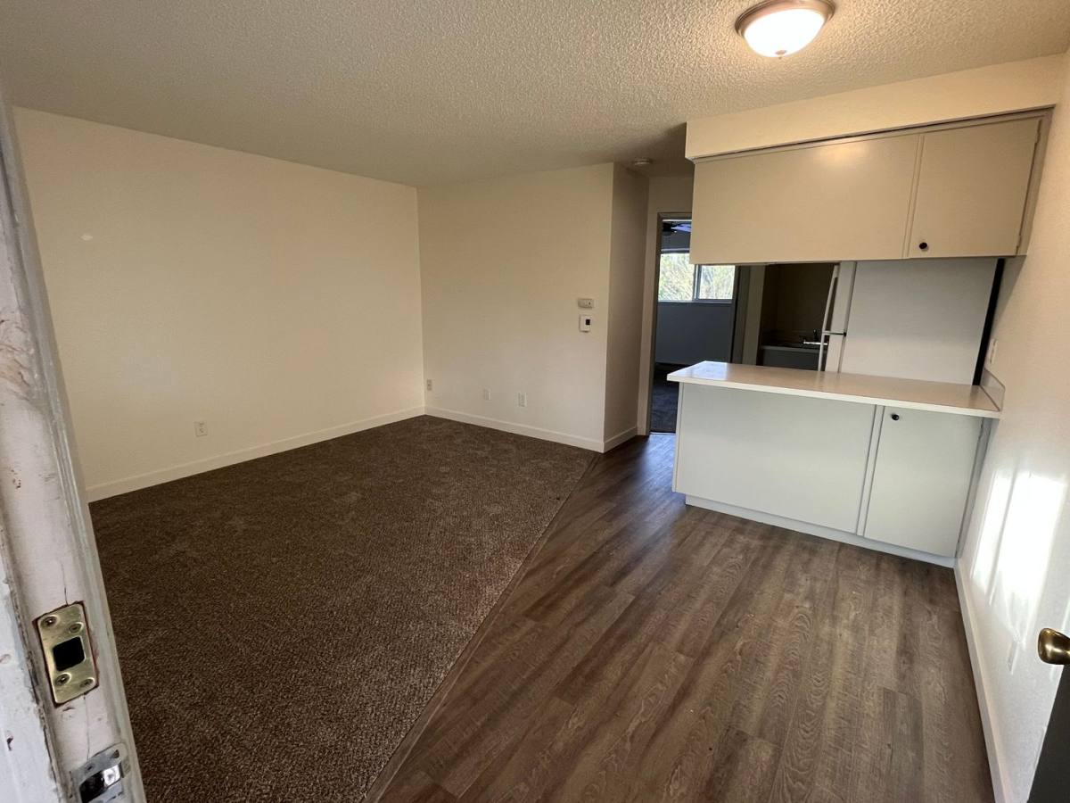 Apartment for rent at 711 13th Ave SE, Olympia, WA 98501