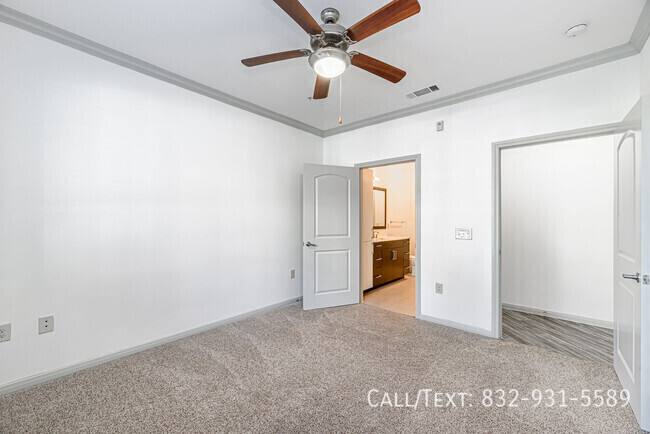 Apartment for rent at 2801 S Bartell Dr #RAMC2, Houston, TX 77054