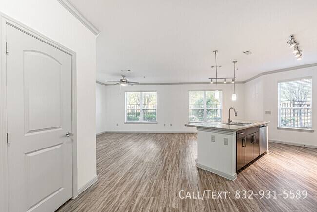 Apartment for rent at 2801 S Bartell Dr #RAMC2, Houston, TX 77054
