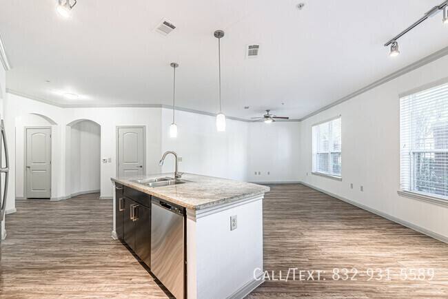 Apartment for rent at 2801 S Bartell Dr #RAMC2, Houston, TX 77054