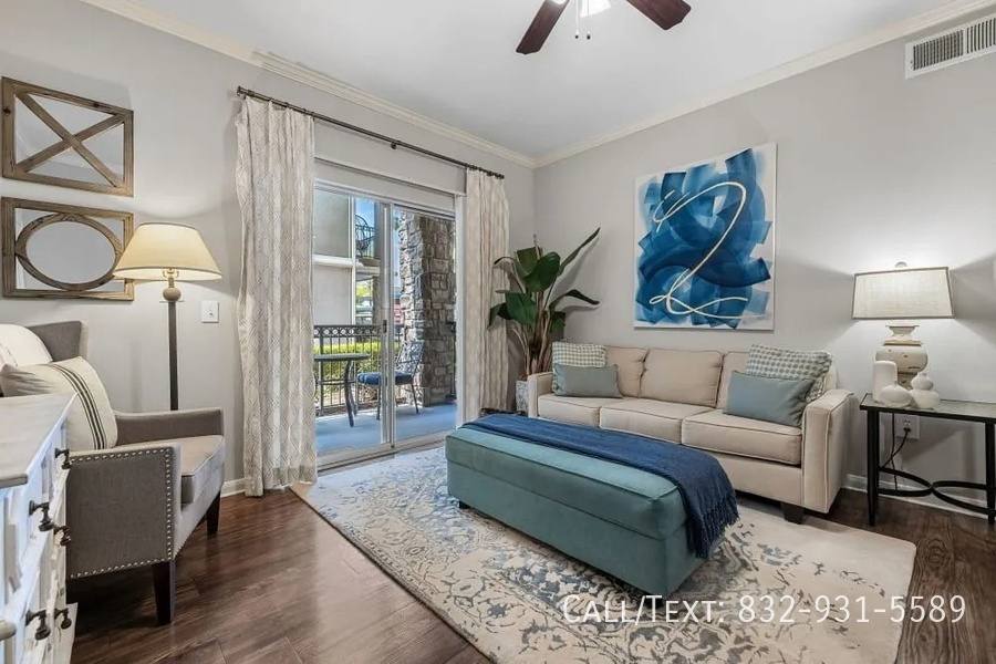 Apartment for rent at 9698 Winsome Lane #MOWR, Houston, TX 77063