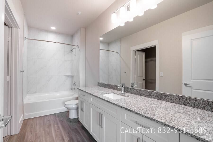 Apartment for rent at 2000 N St Charles #BE3, Houston, TX 77003