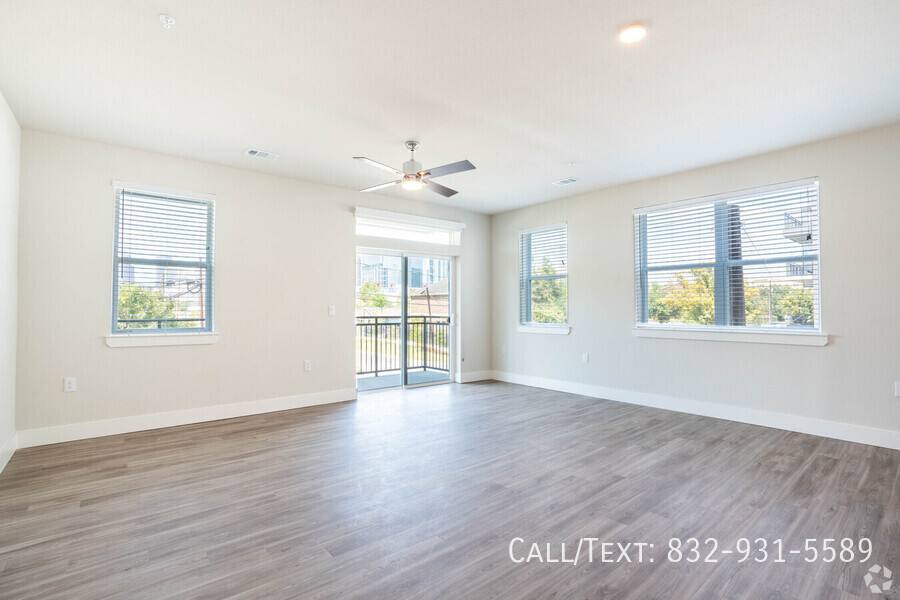Apartment for rent at 2000 N St Charles #BE3, Houston, TX 77003
