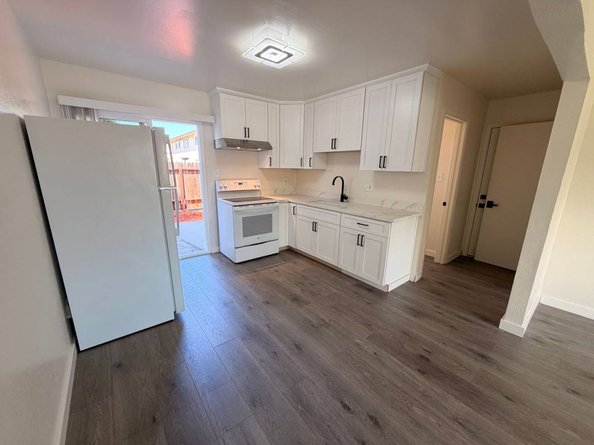 Apartment for rent at 22447 - 22453 S Garden, Hayward, CA 94541