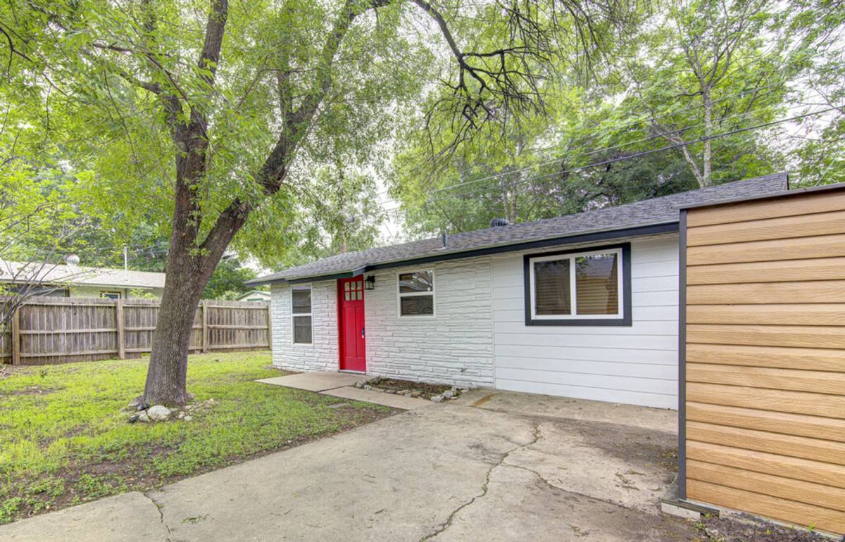 Apartment for rent at 1711 Brentwood St, Austin, TX 78757