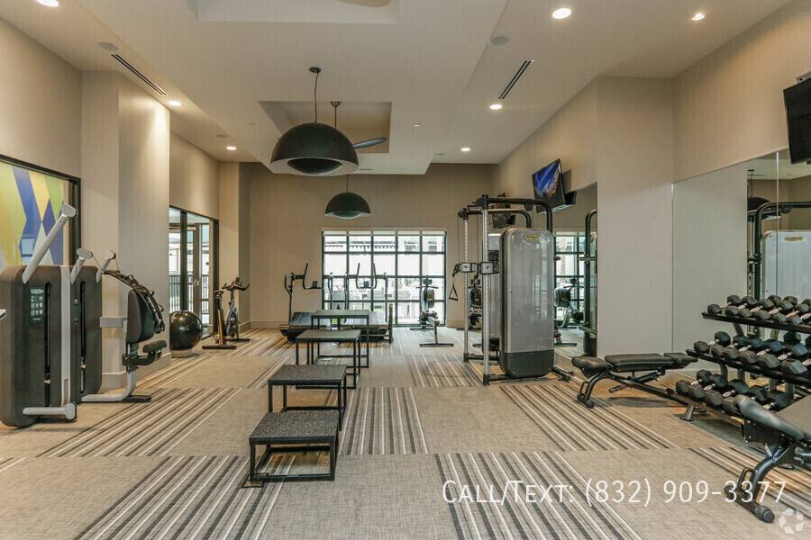 Apartment for rent at 913 Piney Point Rd #MC1, Houston, TX 77024