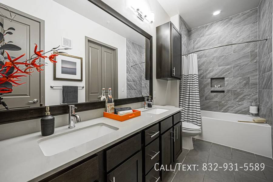 Apartment for rent at 898 Threadneedle St #AF2, Houston, TX 77079