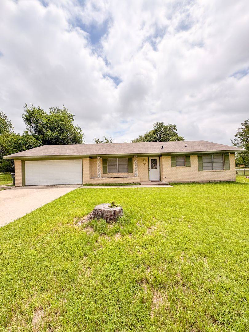 House for rent at 2017 S 13th St, Temple, TX 76504