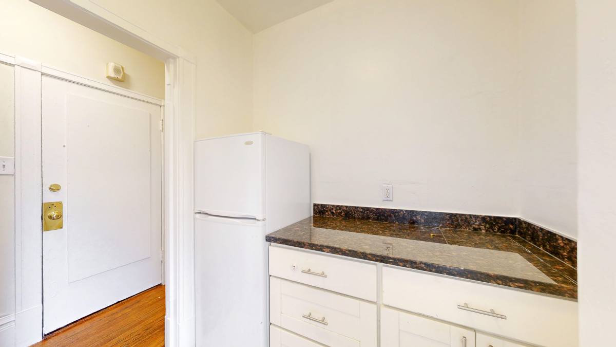 Apartment for rent at 422 Ellis St #404, San Francisco, CA 94102