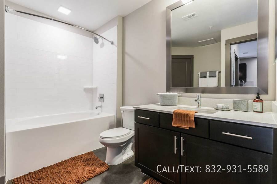 Apartment for rent at 1180 Patterson St #AZ1, Houston, TX 77007