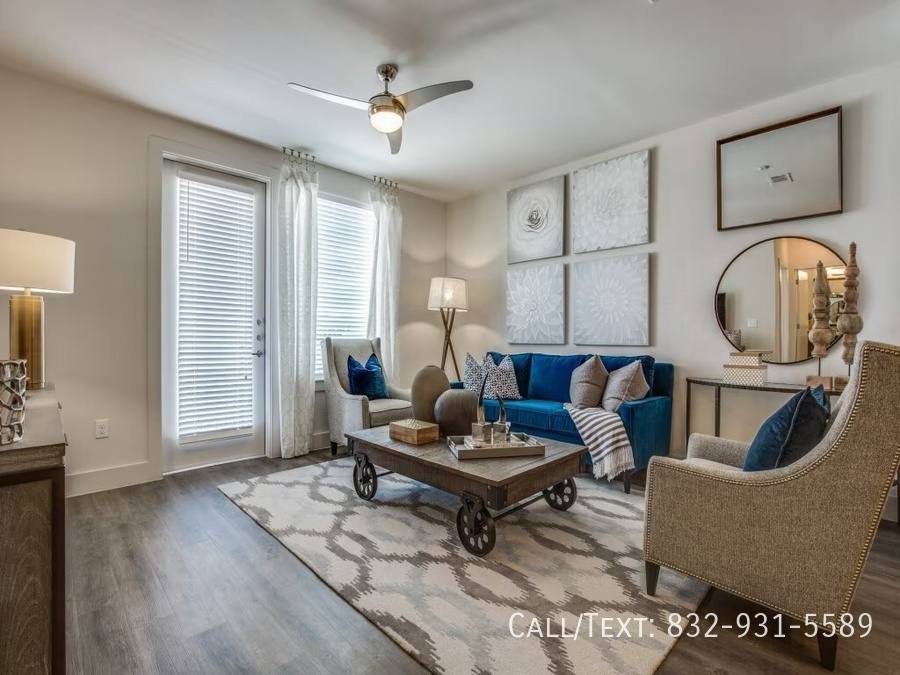 Apartment for rent at 10851 Meadowglen Lane #FW2, Houston, TX 77042