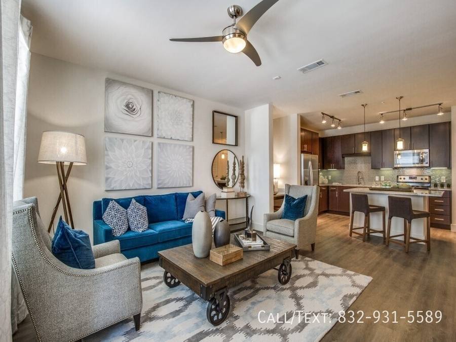 Apartment for rent at 10851 Meadowglen Lane #FW2, Houston, TX 77042
