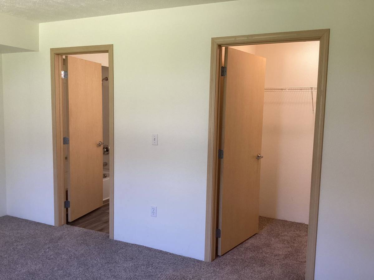 Apartment for rent at 16122 E Valleyway Ave, Veradale, WA 99037