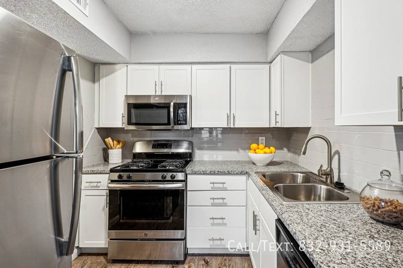 Apartment for rent at 9082 Westview Dr #11BL, Houston, TX 77055