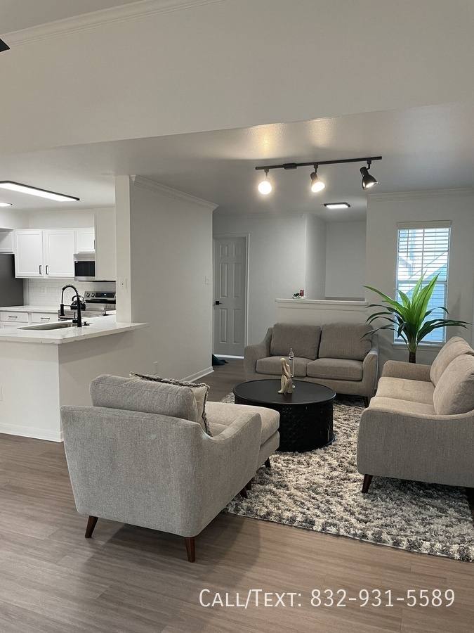 Apartment for rent at 398 Bammel Westfield Rd #LVE2, Houston, TX 77090