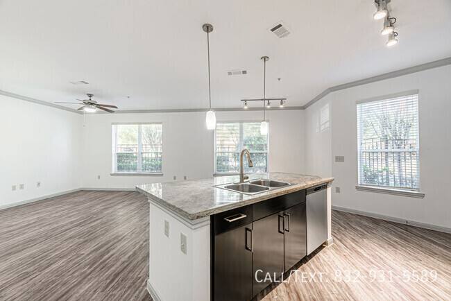 Apartment for rent at 2801 S Bartell Dr #RAMC3, Houston, TX 77054
