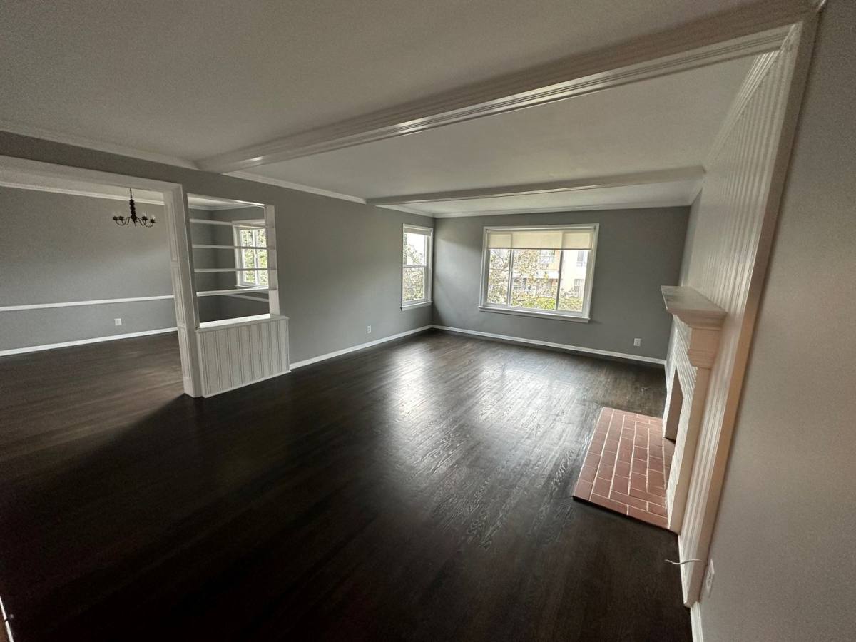 Apartment for rent at 1366 Beverly Glen Blvd, Los Angeles, CA 90024