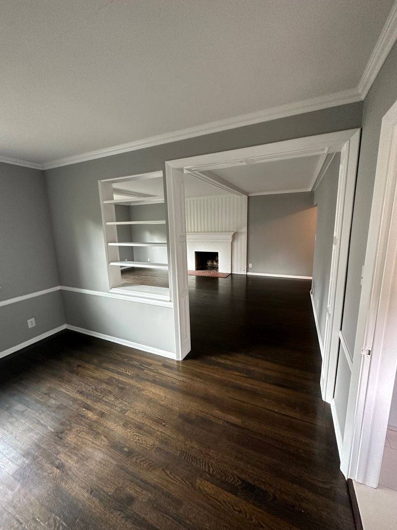 Apartment for rent at 1366 Beverly Glen Blvd, Los Angeles, CA 90024